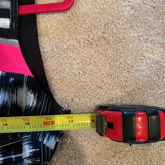 BCBG Maxazria Petite size 4 cocktail dress - Picture 11 of 11